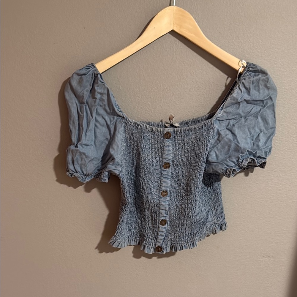 Love Tree Blue Puff Sleeve Smocked Blouse